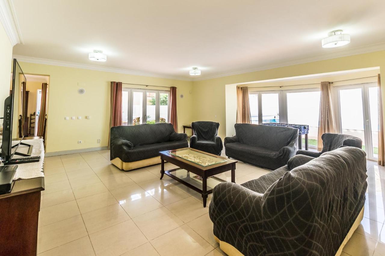 Quinta Da Marinha Ii Villa *