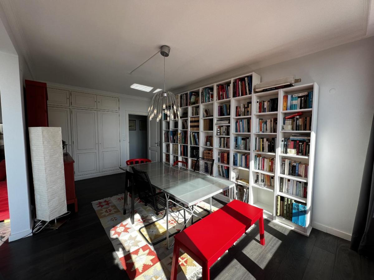 Apartment Gracious In With Pool, Cascais