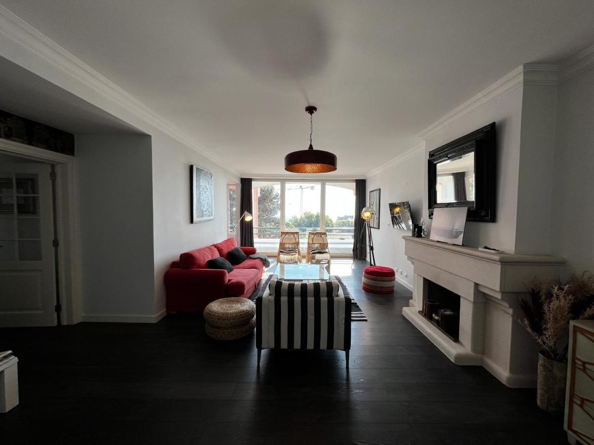 Apartment Gracious In With Pool, Cascais