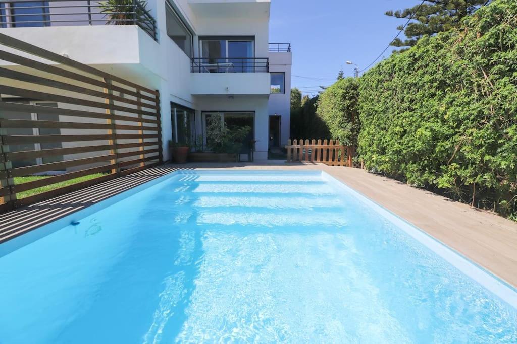 Getaway With A Shared Pool Apartment Cascais