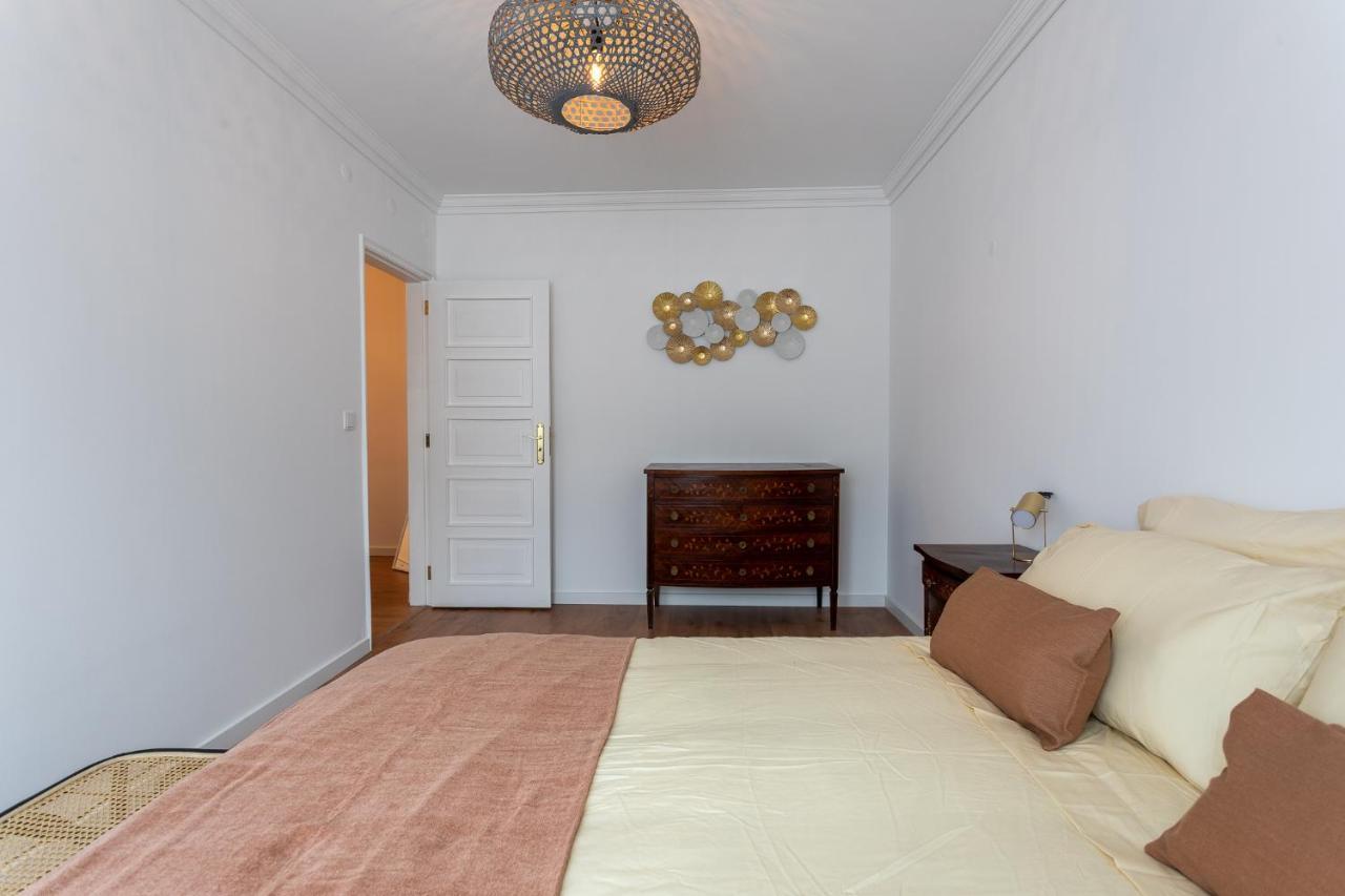 Av Sintra Mhouse Lease Cascais