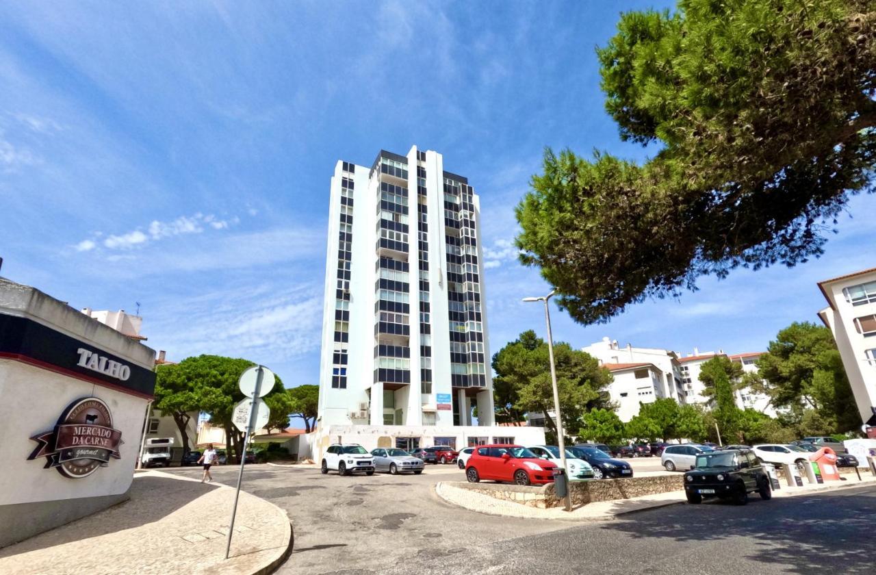Peaceful & Panoramic Views Apartment, Apartment Cascais