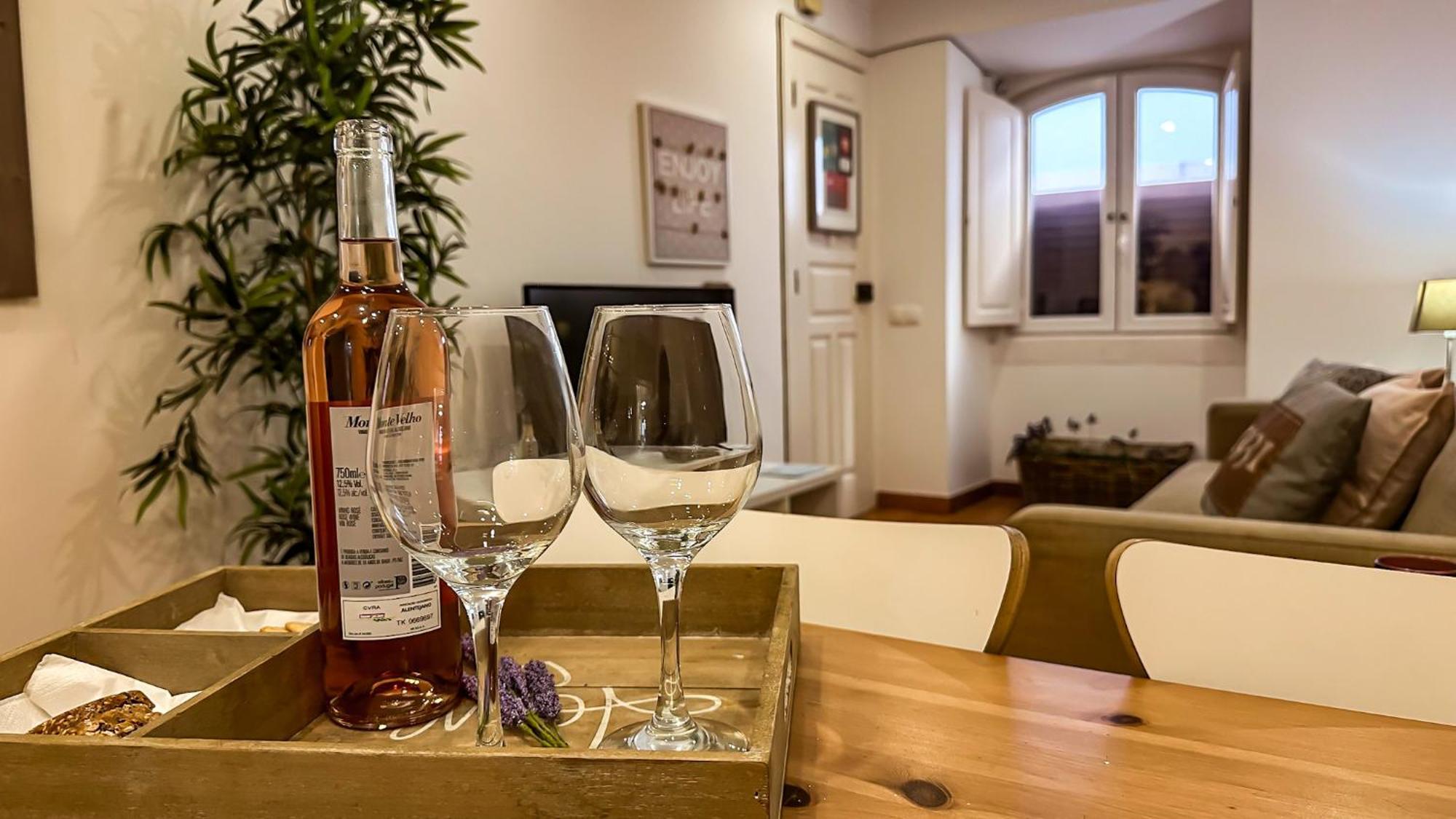 T2 -cascais Center - 100m From Apartment