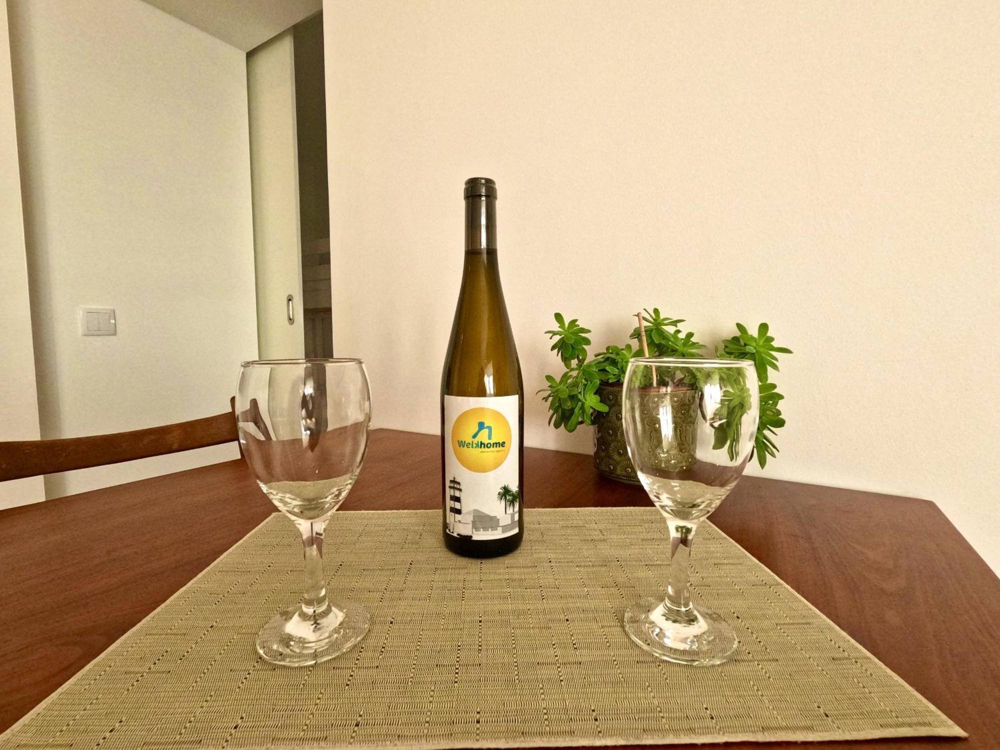 Peaceful & Panoramic Views Apartment, *