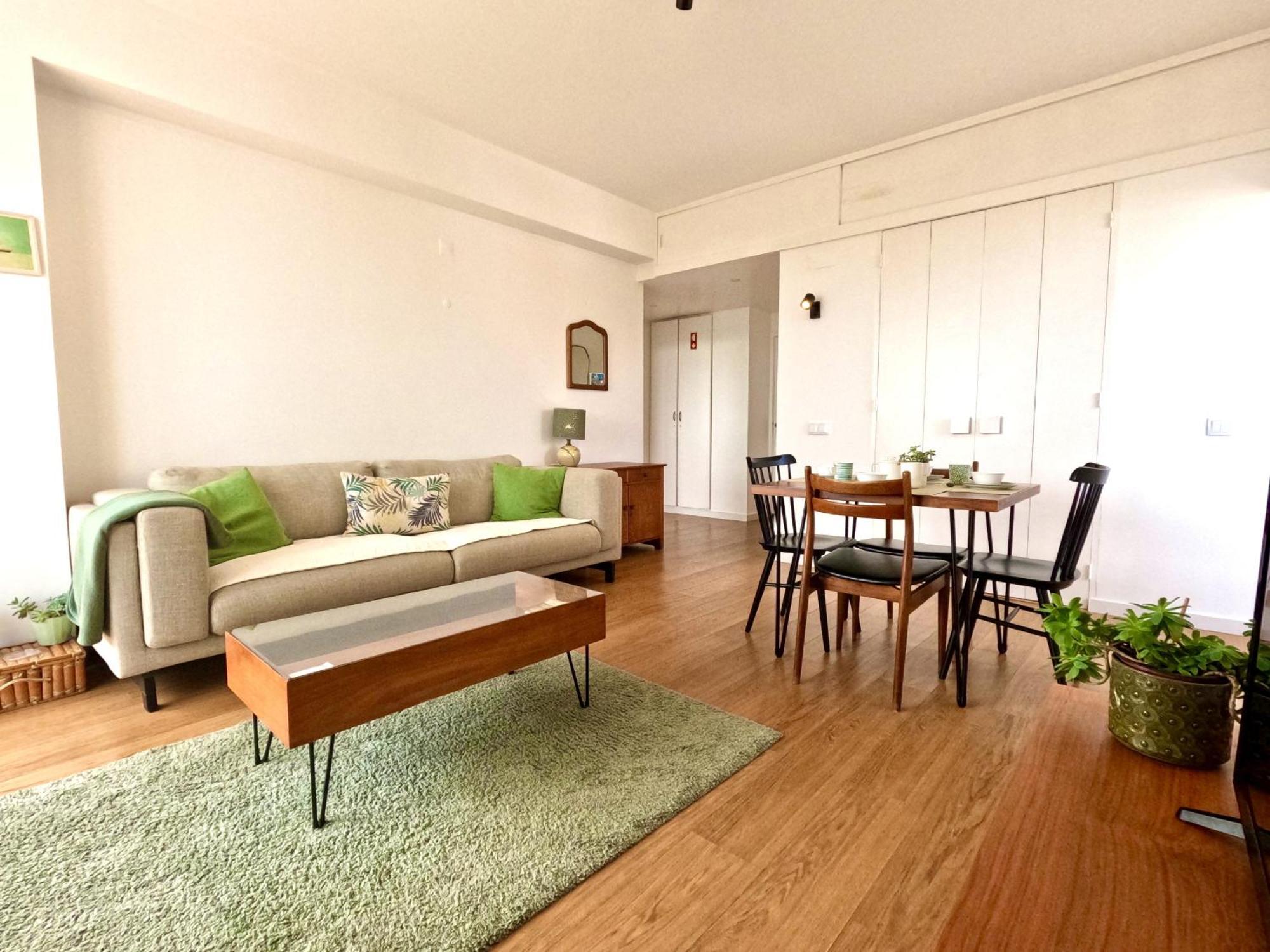 Peaceful & Panoramic Views Apartment, * Cascais