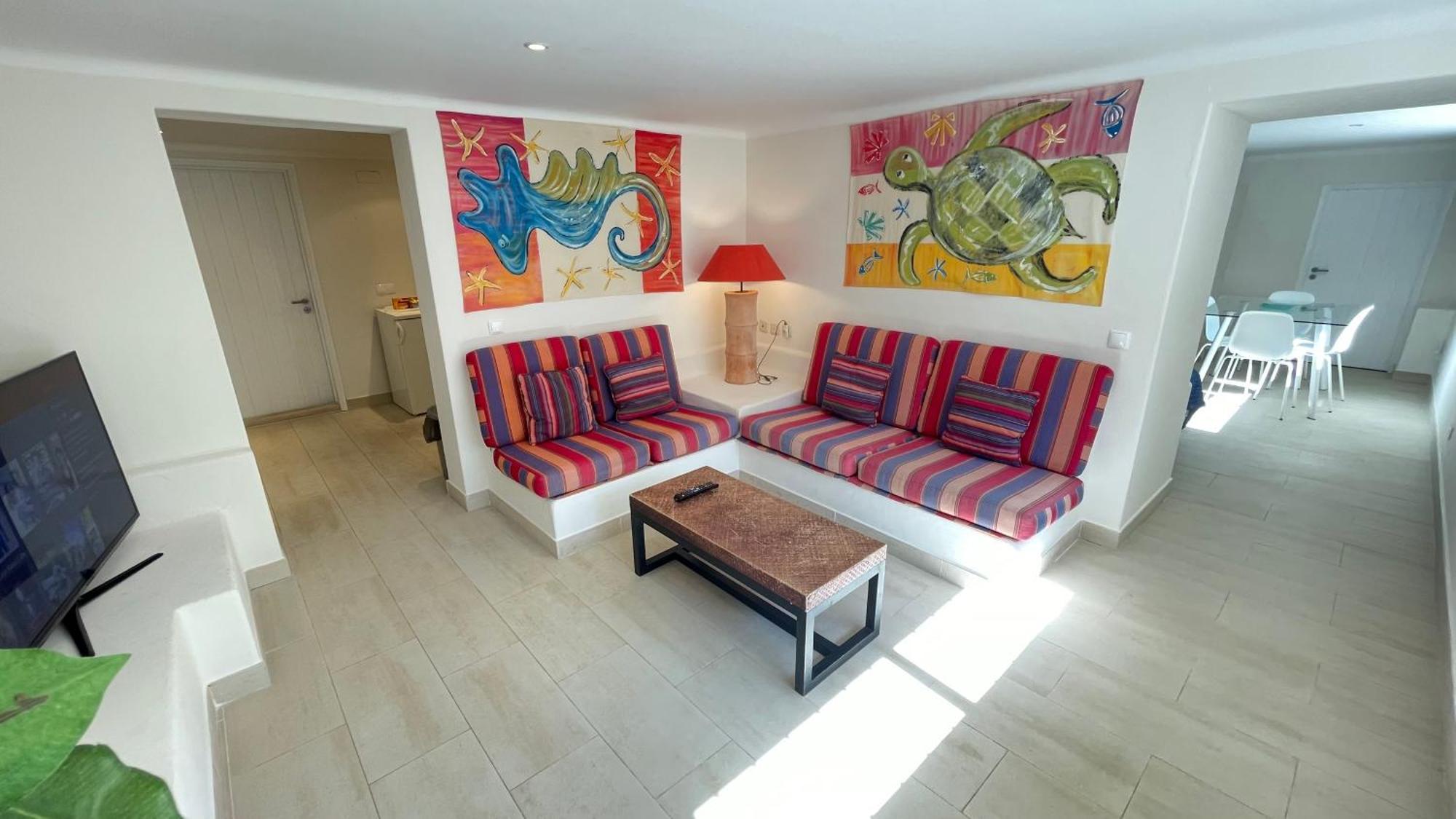 Apartment With Private Swimming Pool And Garden Cascais