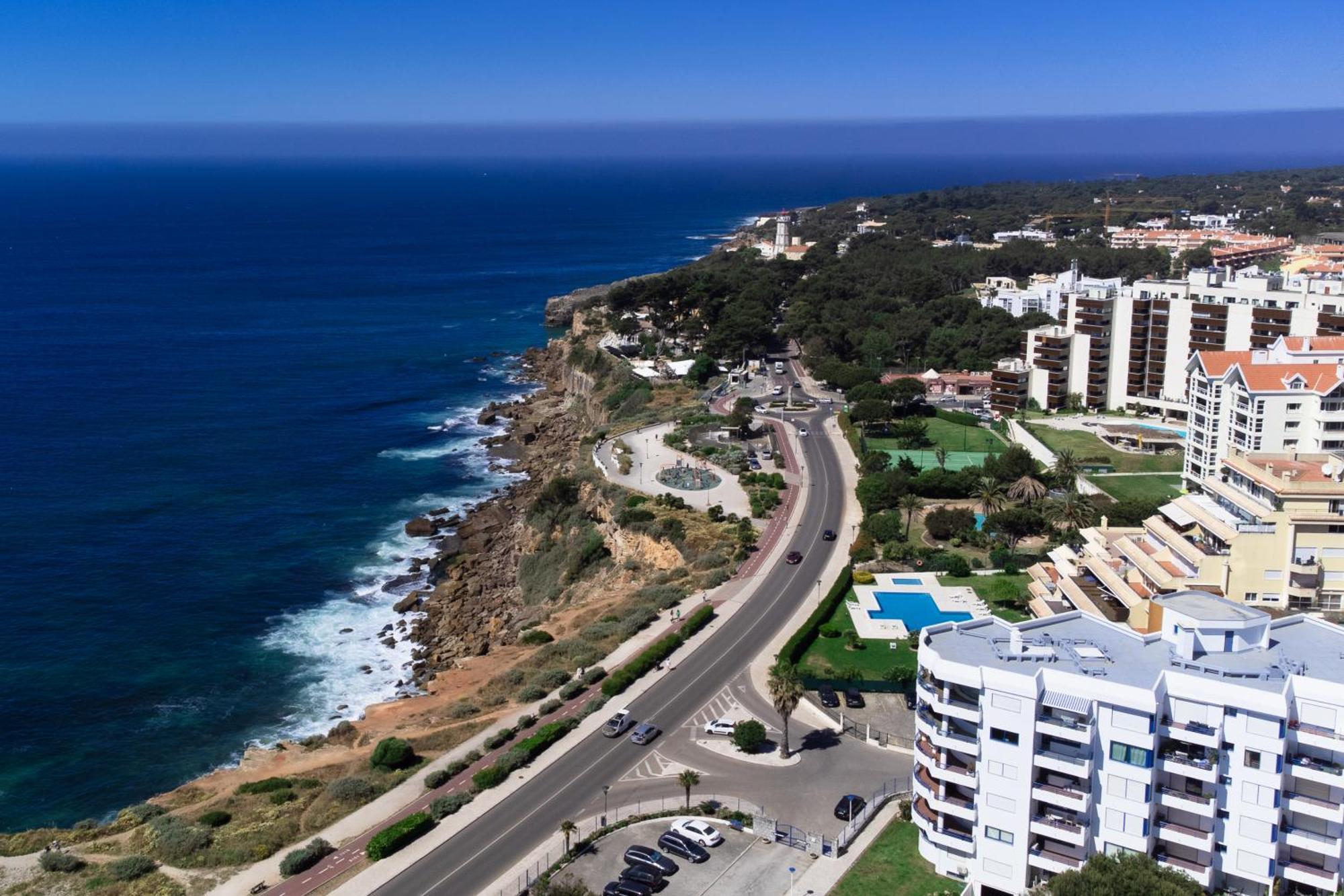Luxury Near Town & Marina