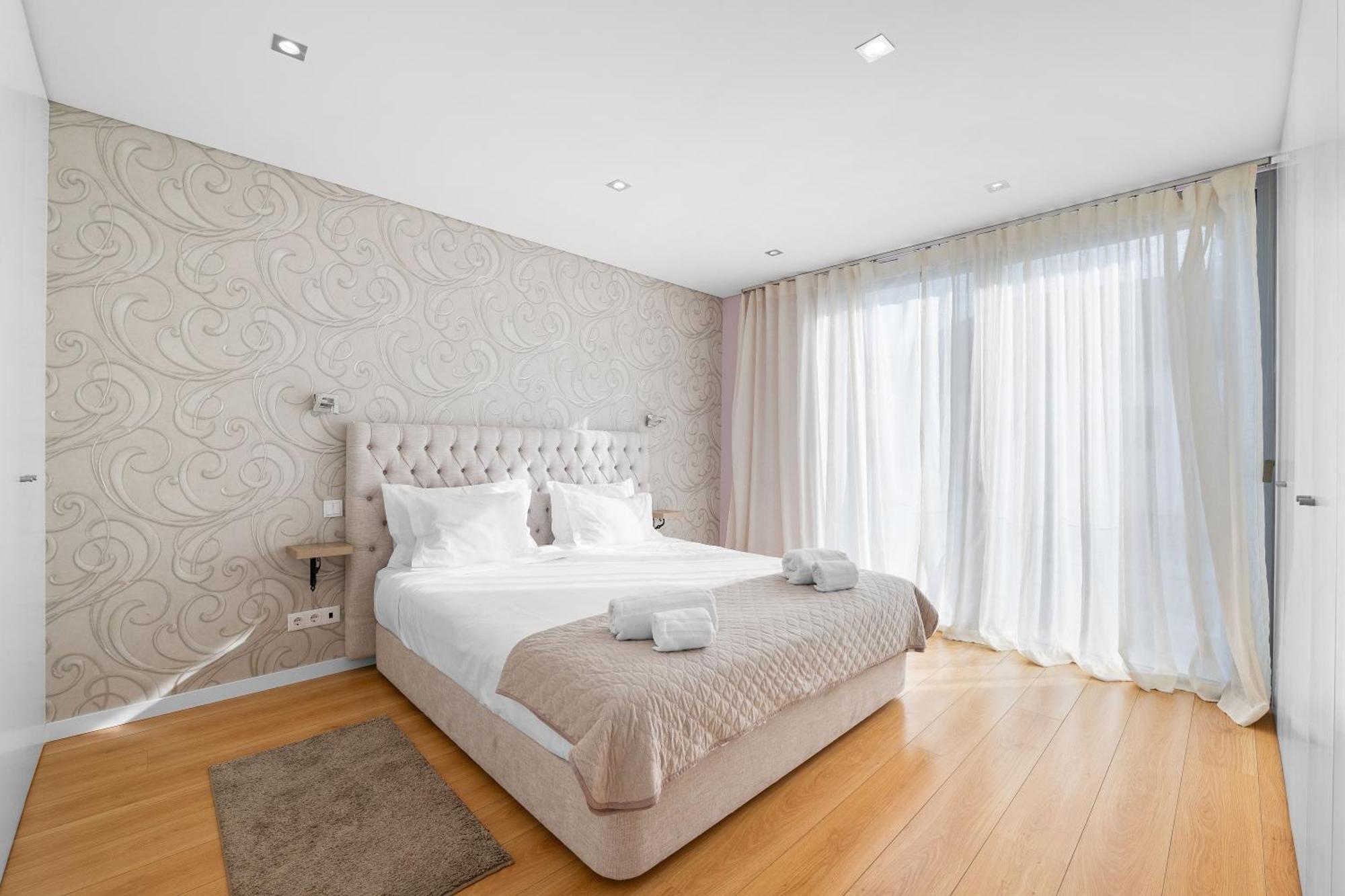 Charmy Estoril By Amber Star Rent Villa