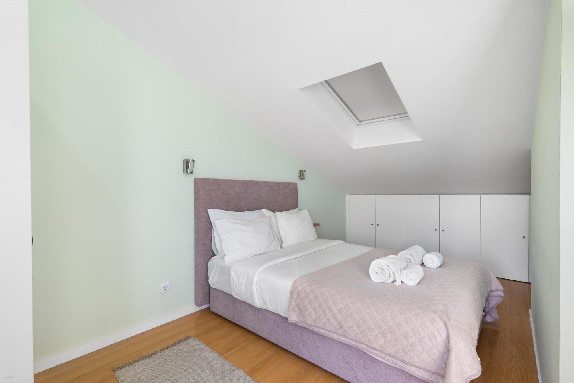Charmy Estoril By Amber Star Rent