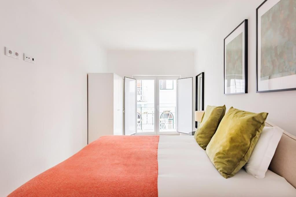 Seaside Modern Flat Ii At Historical