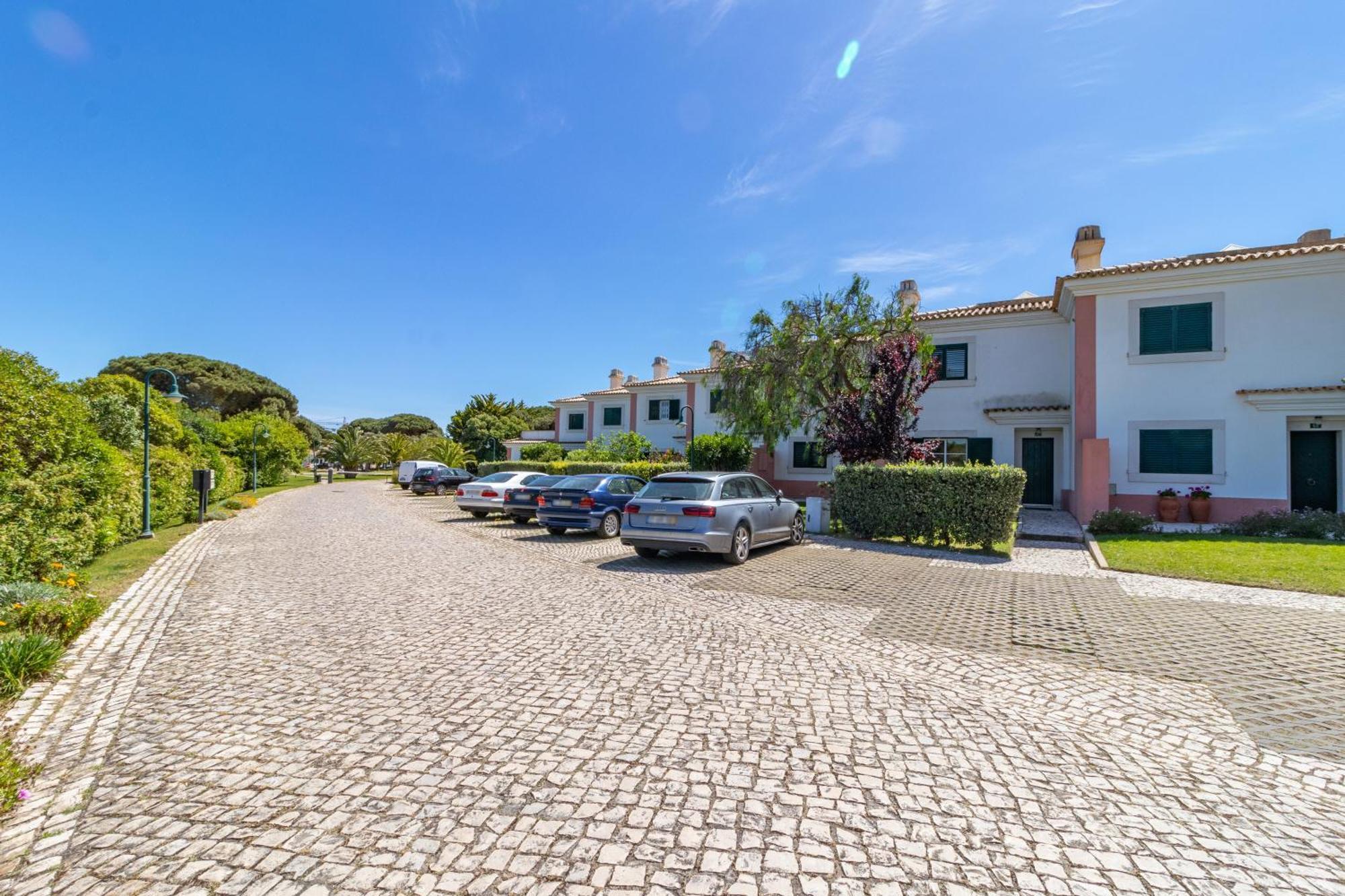 Villa Cascais, Bicuda *