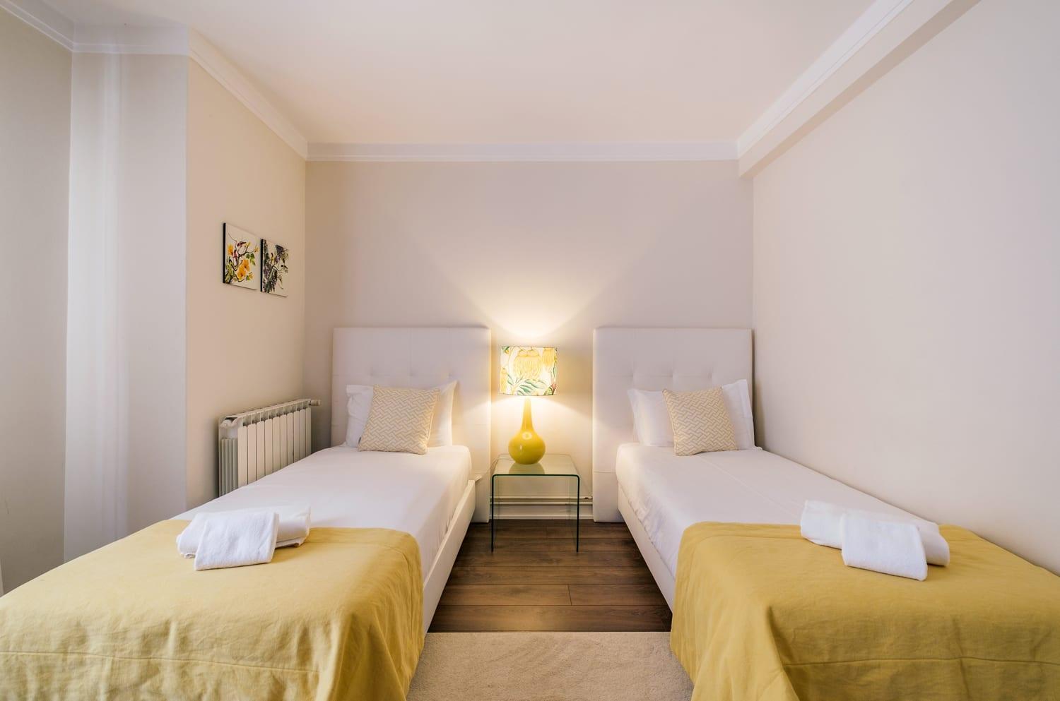 Villa Seafront Unit 2 *