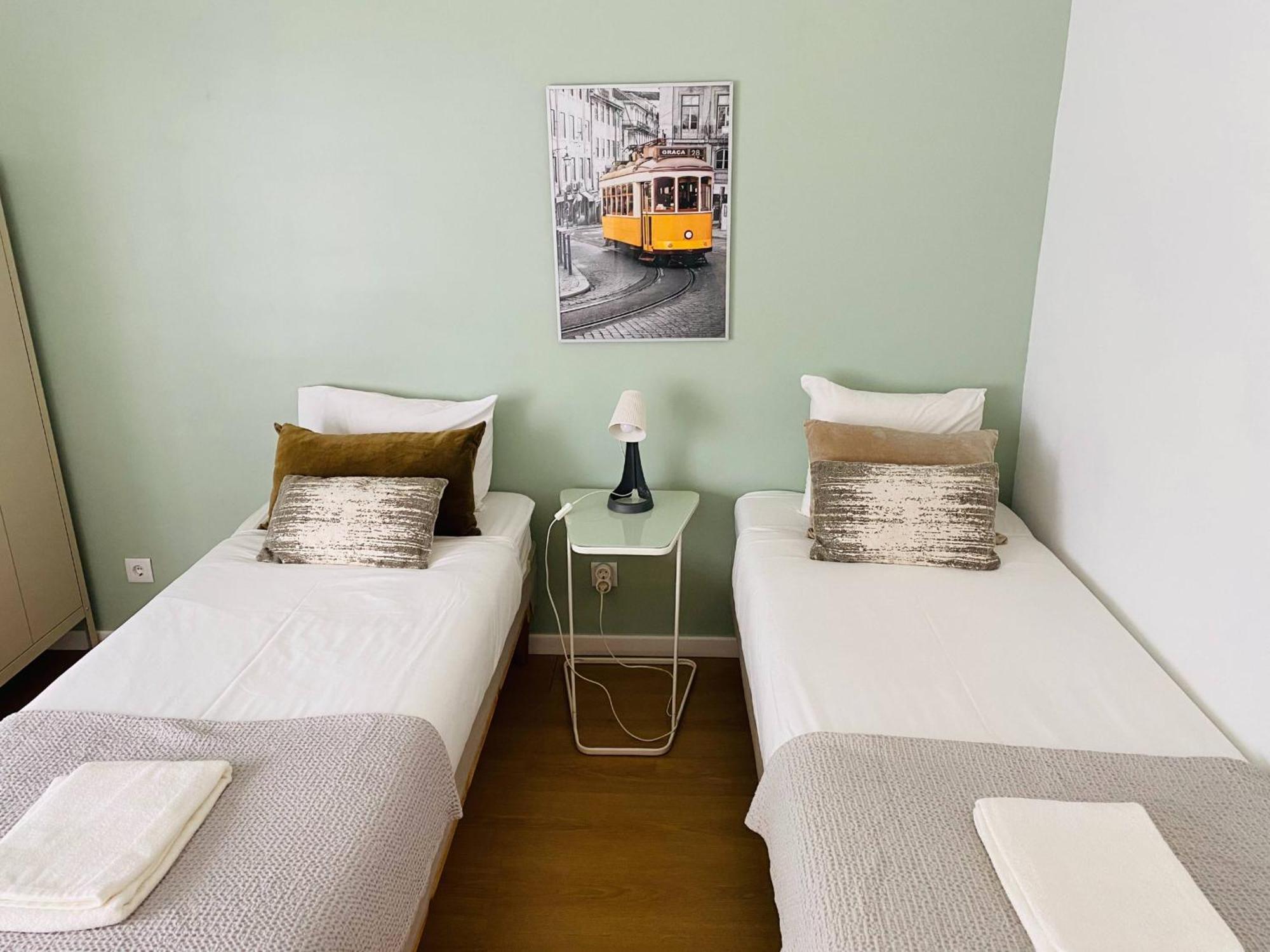 Apartment Feel Center 2bd *