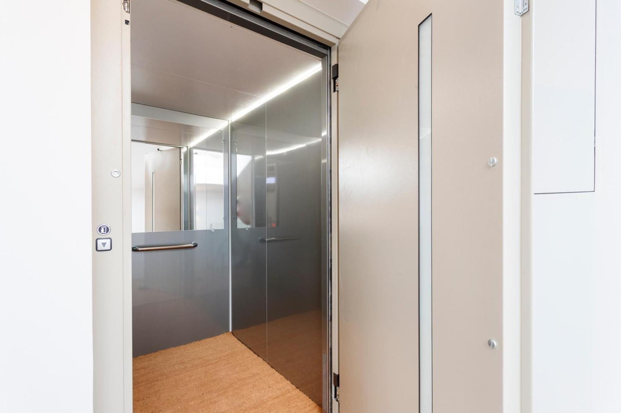 Center Luxury Triplex