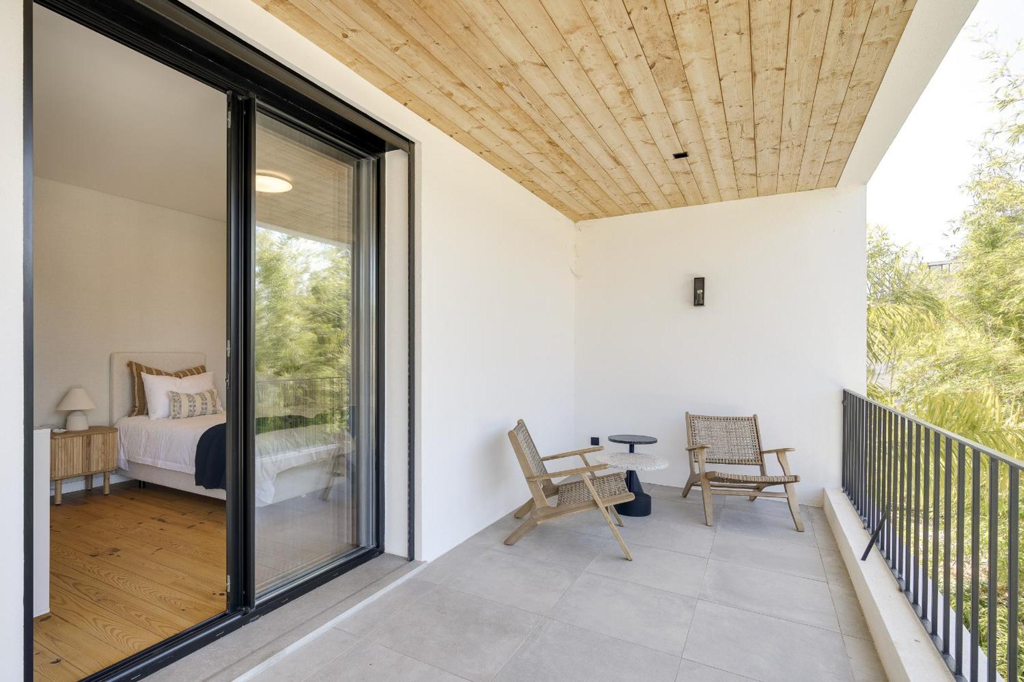Contemporary By Cadenzalux * Cascais