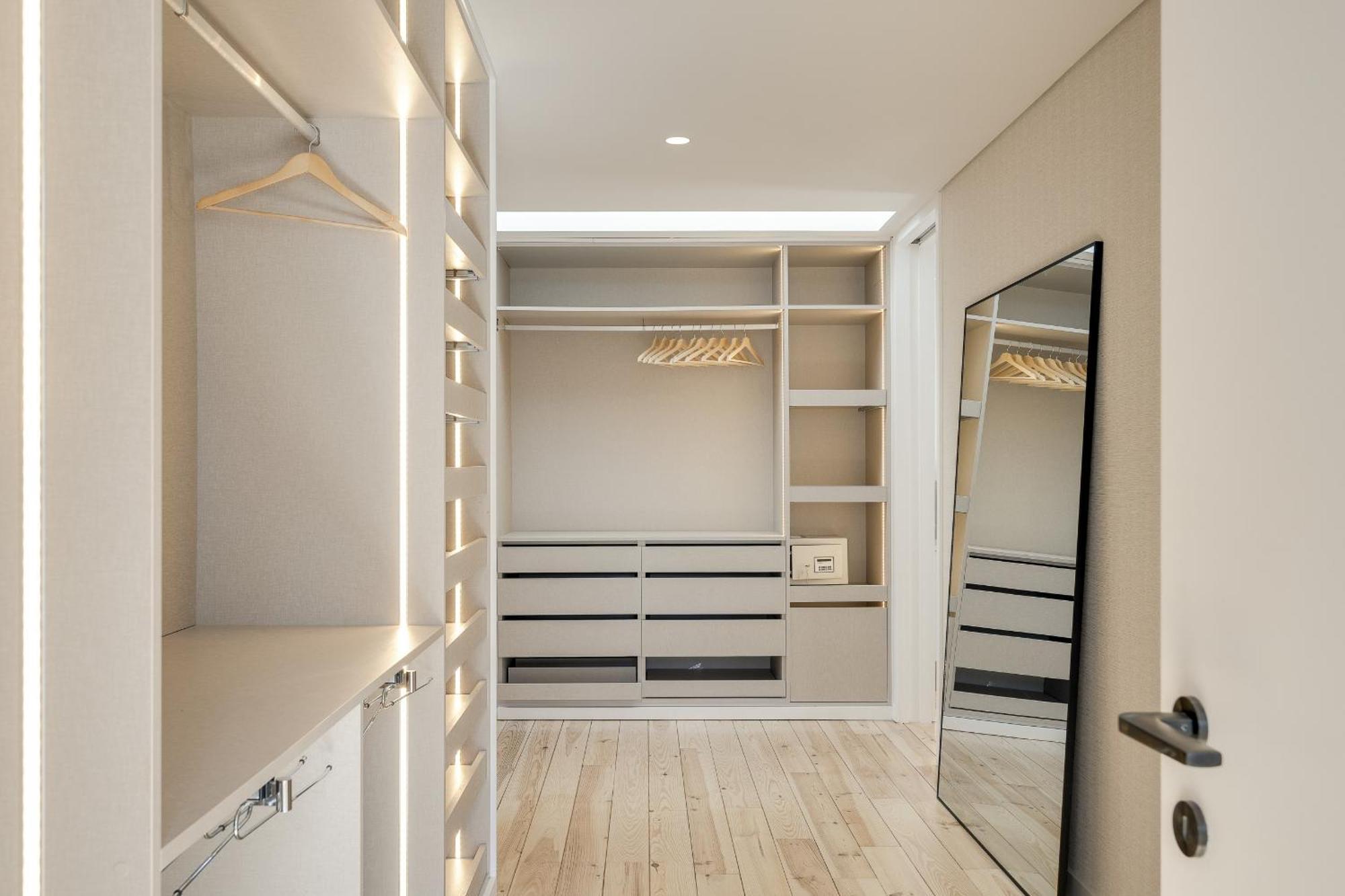 Contemporary By Cadenzalux *