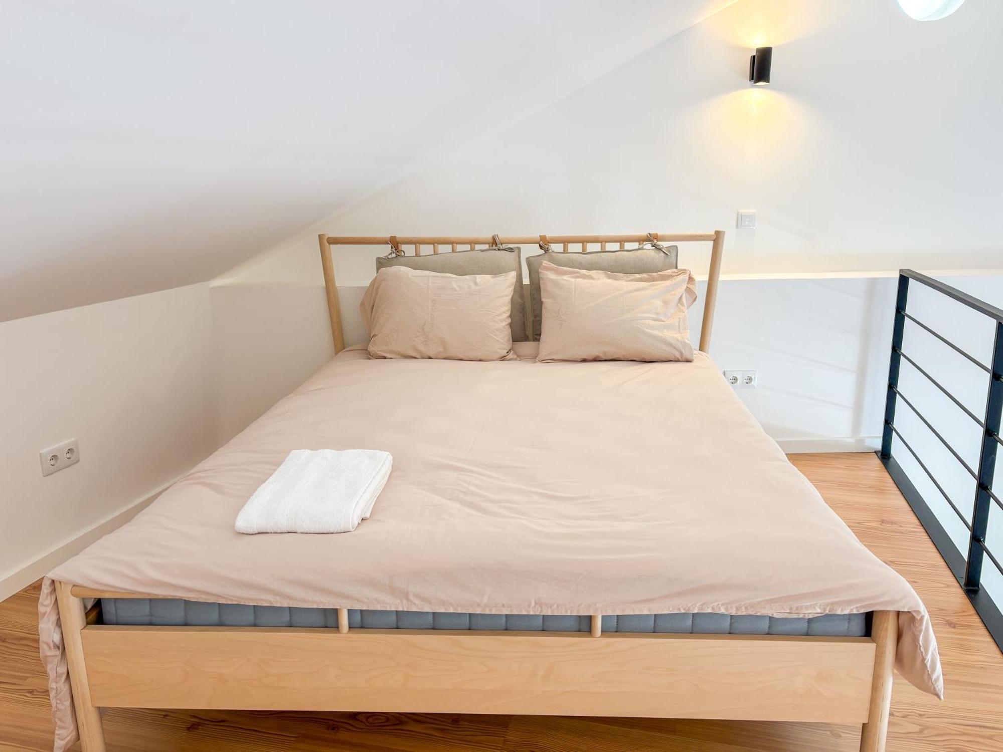Centrally Located House Up To 5 People In Holiday home Cascais