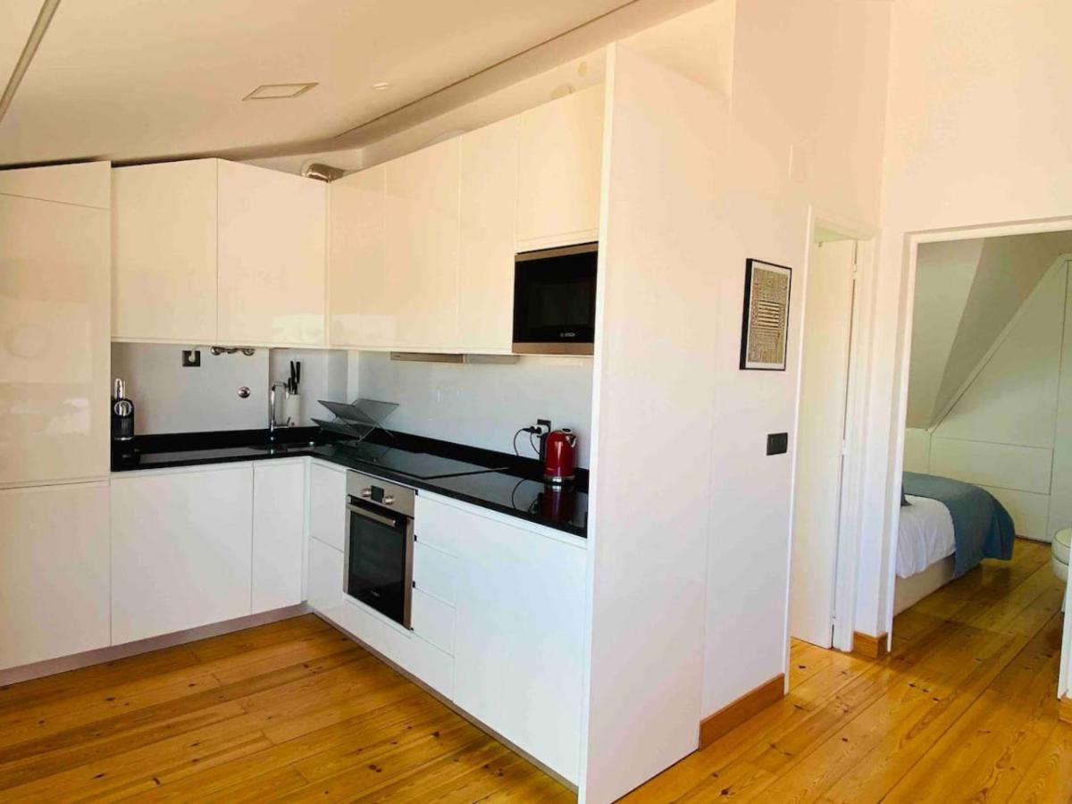 Sea View Loft 30 Secs To In Historic Old Town Apartment