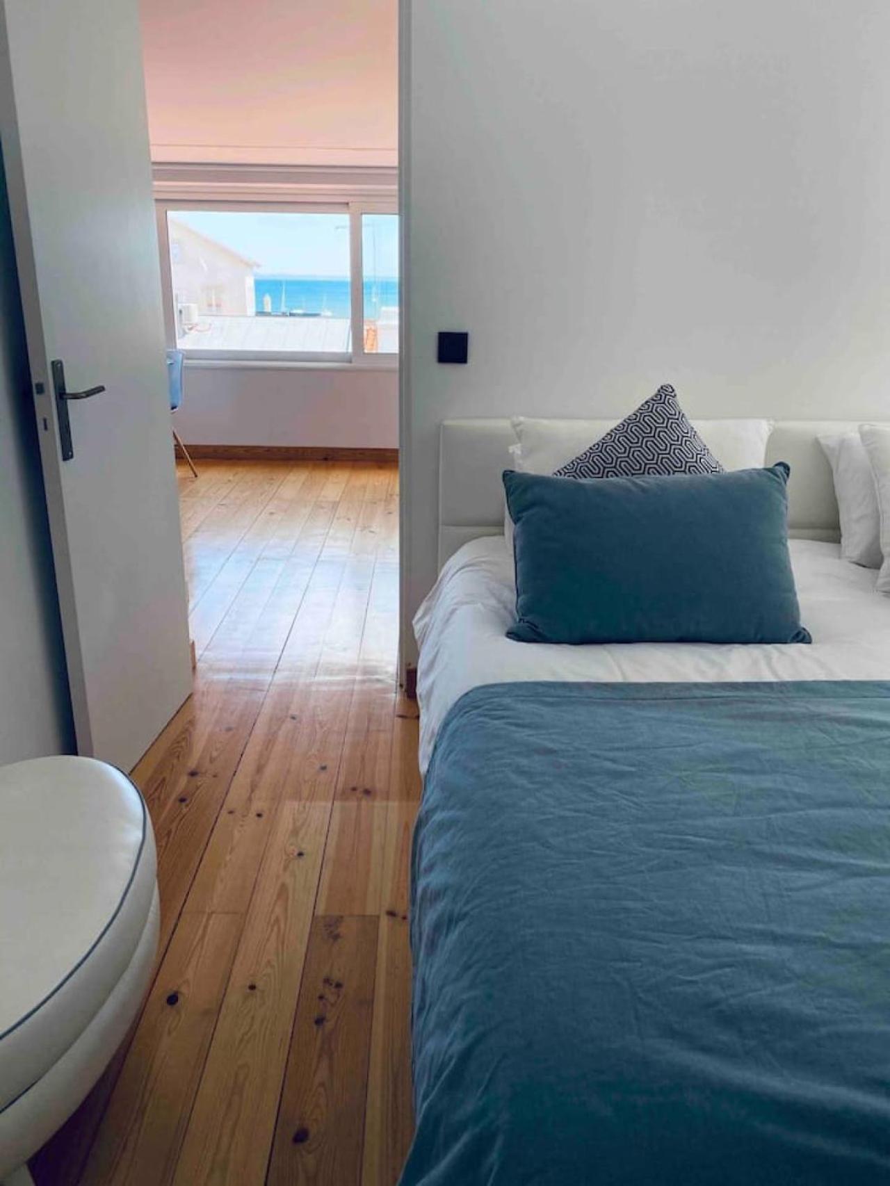 Sea View Loft 30 Secs To In Historic Old Town * Cascais