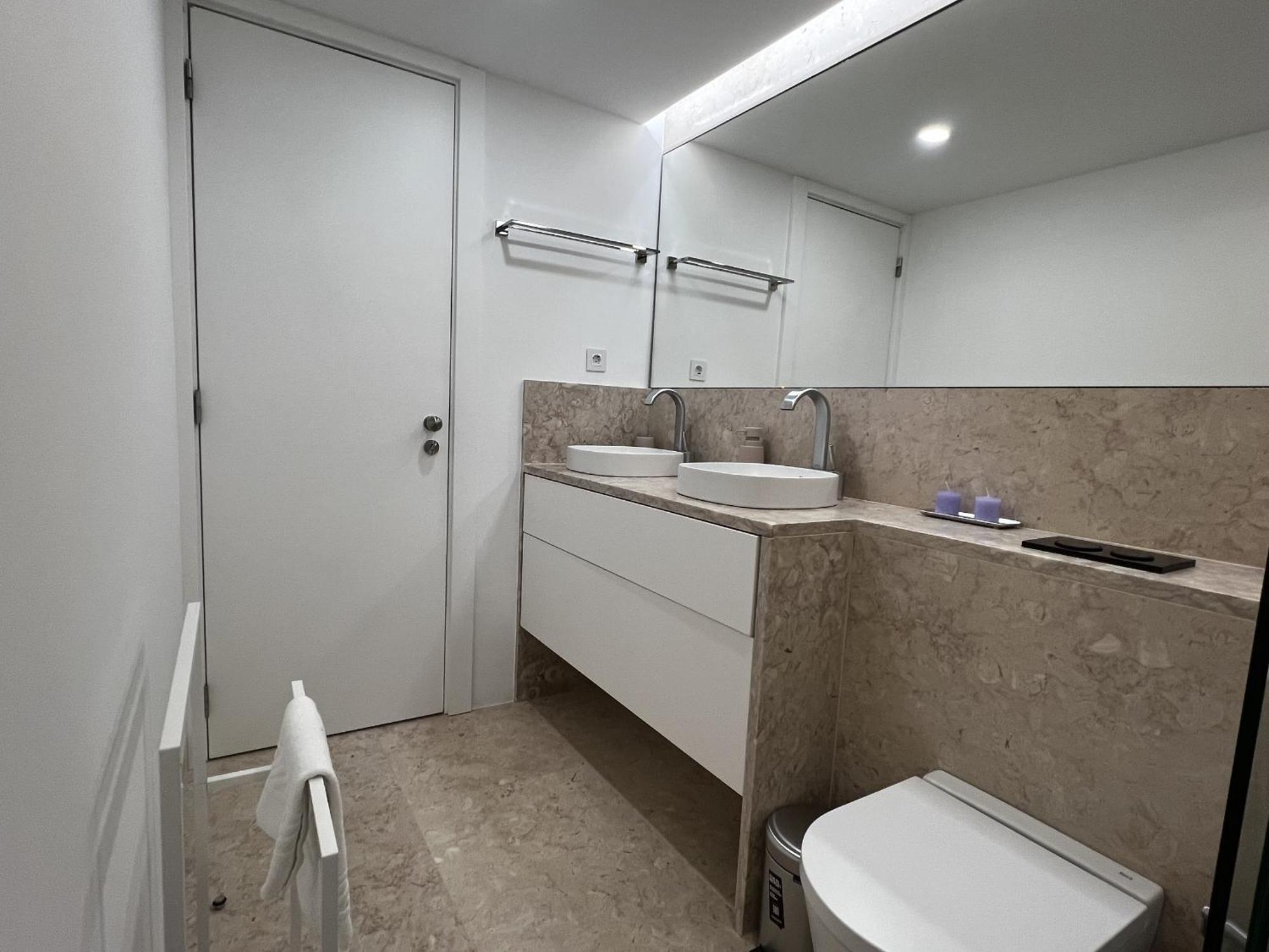 Atrium, Luxury With Sea View And Pool Apartment Cascais