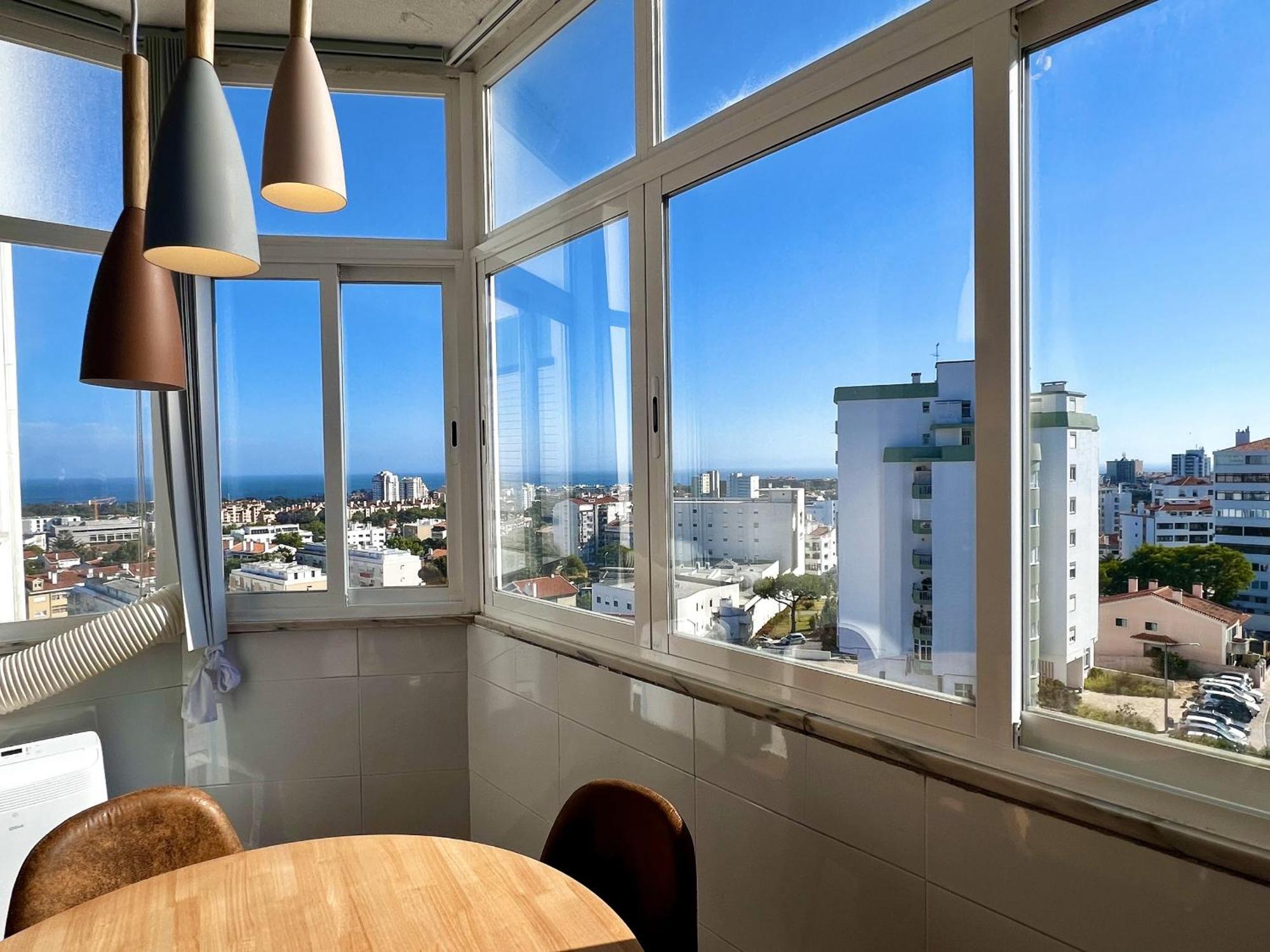 Apartment Incredible View, Quiet In Cascais