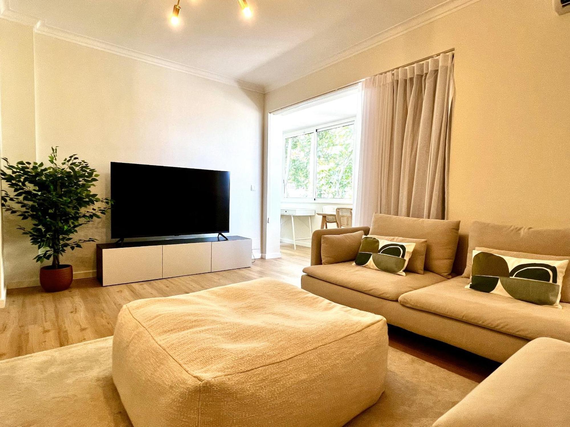 Charming And Peaceful Apartment, Center Cascais