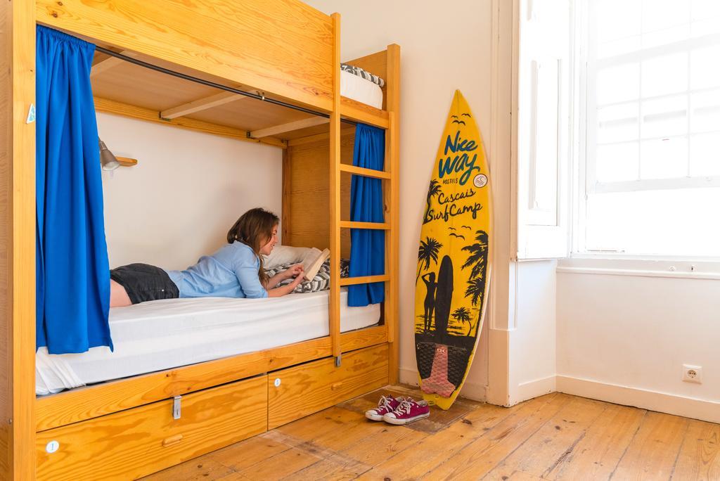 Way & Surf Camp Hostel *
