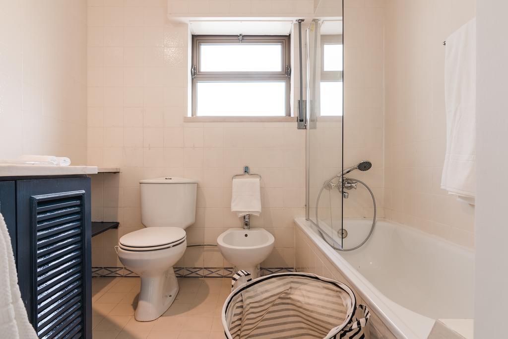 Chique And Spacious Flat In *