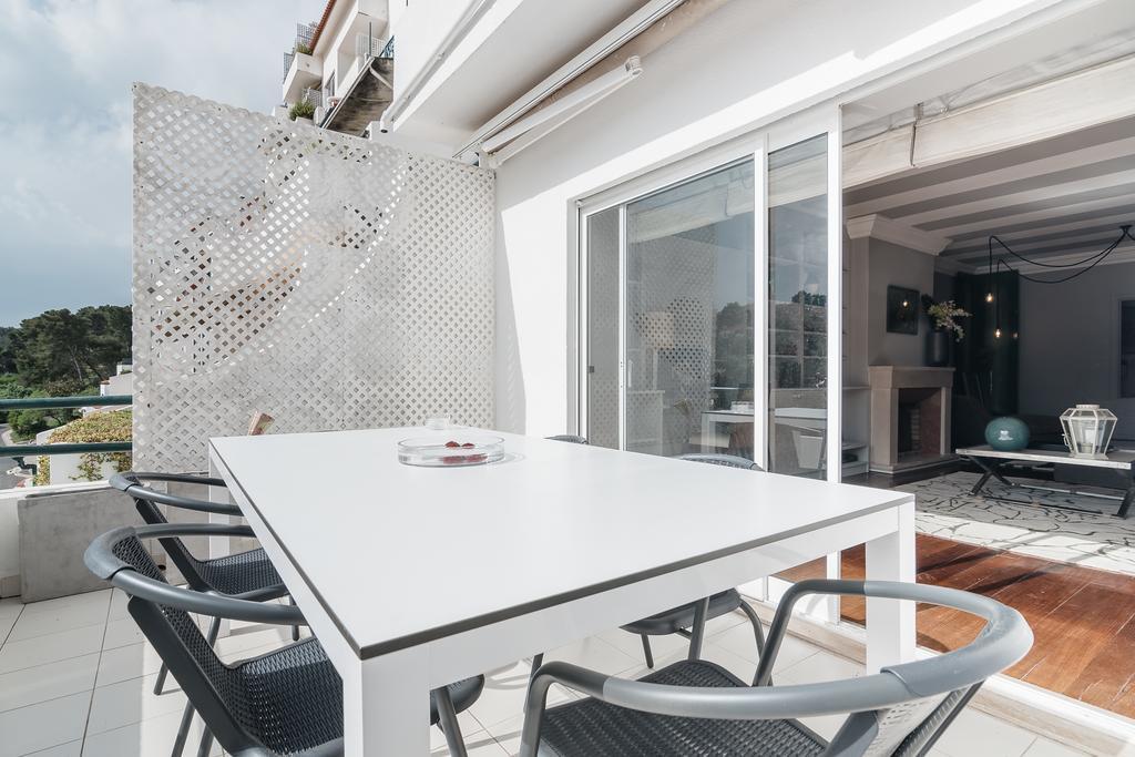 Chique And Spacious Flat In Apartment *