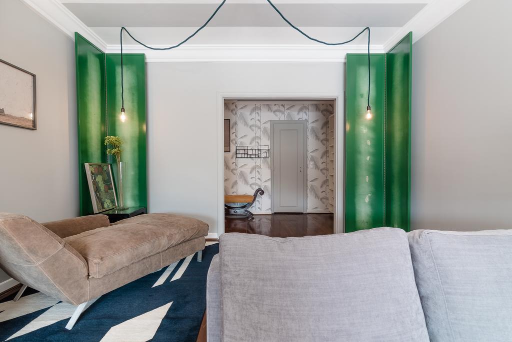 Chique And Spacious Flat In Apartment