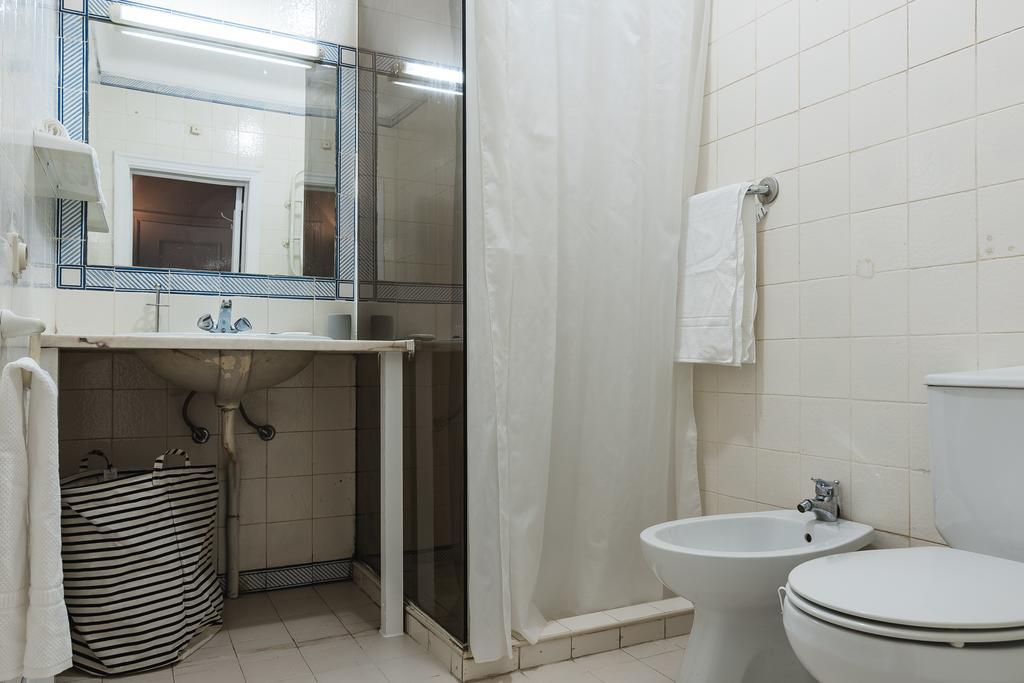 Chique And Spacious Flat In Apartment