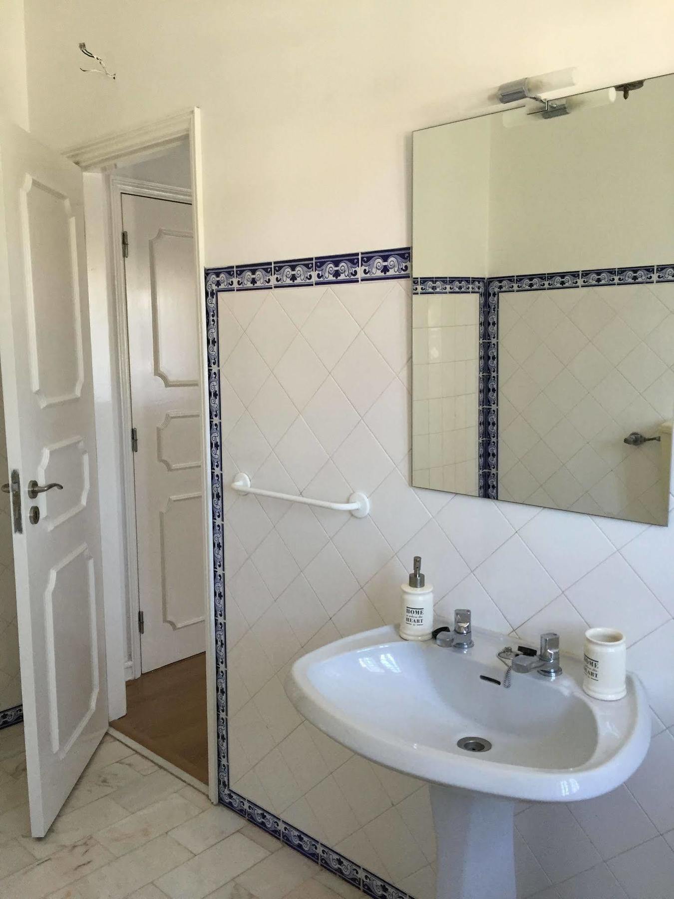 Eco Ljmonade Albergue Cascais