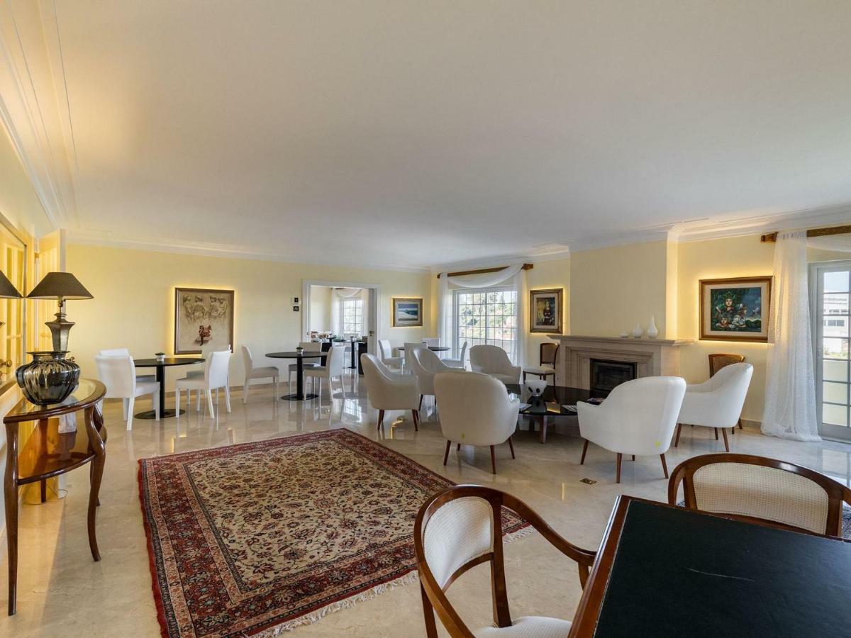 Estoril Budget & Hotel 4*