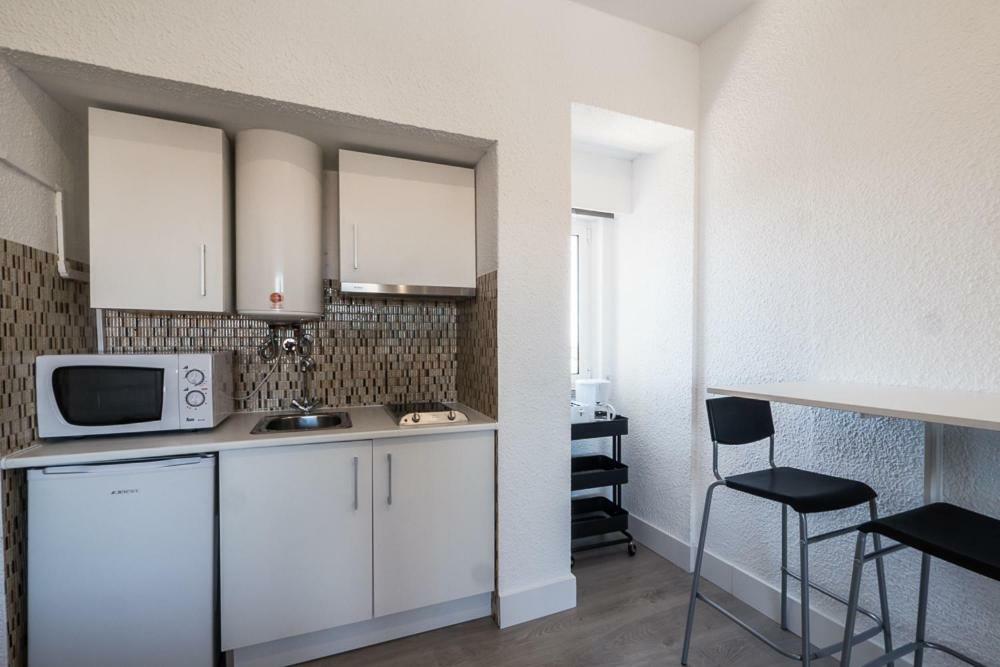Cozy Studio With Balcony And Beautiful View * Cascais