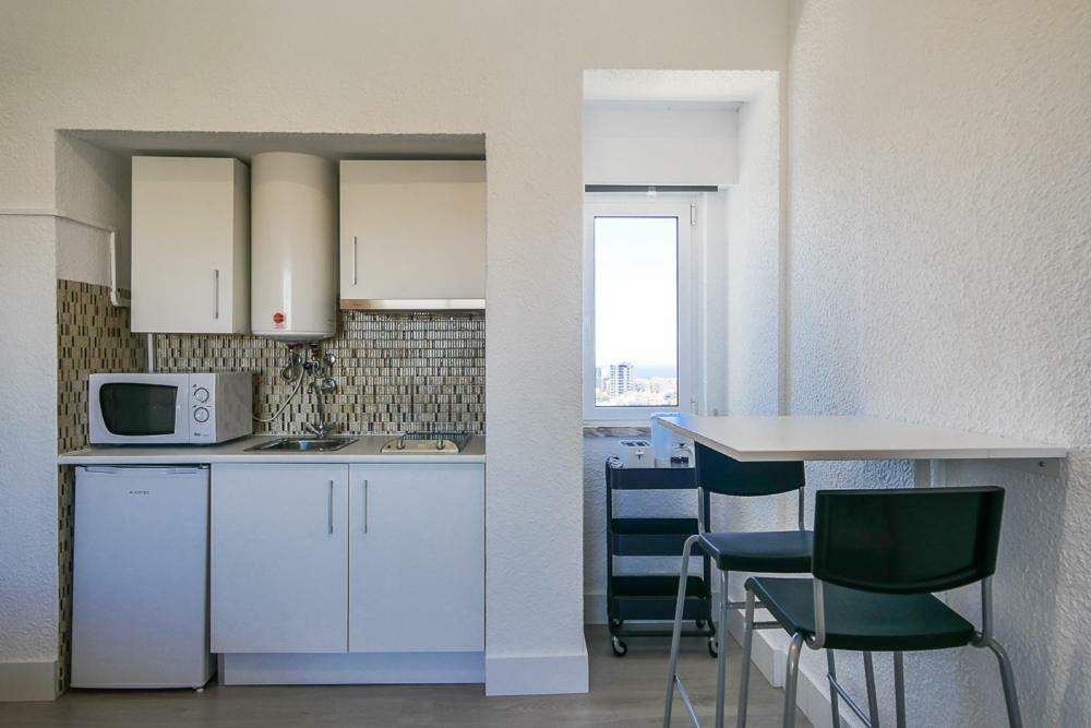 Cozy Studio With Balcony And Beautiful View Apartment