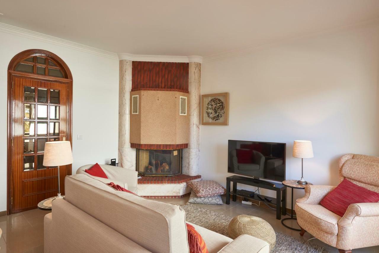 Handsome Apartment Cascais