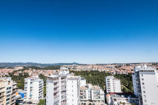 Cozy Studio With Balcony And Beautiful View Cascais