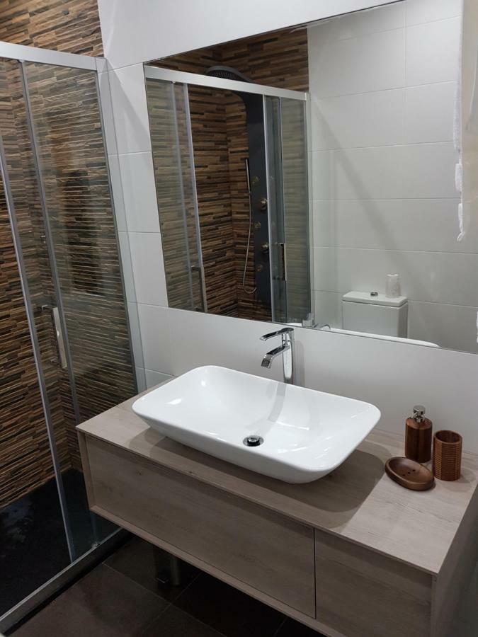 Comfortable And Cozy One Bedroom Flat In Apartment