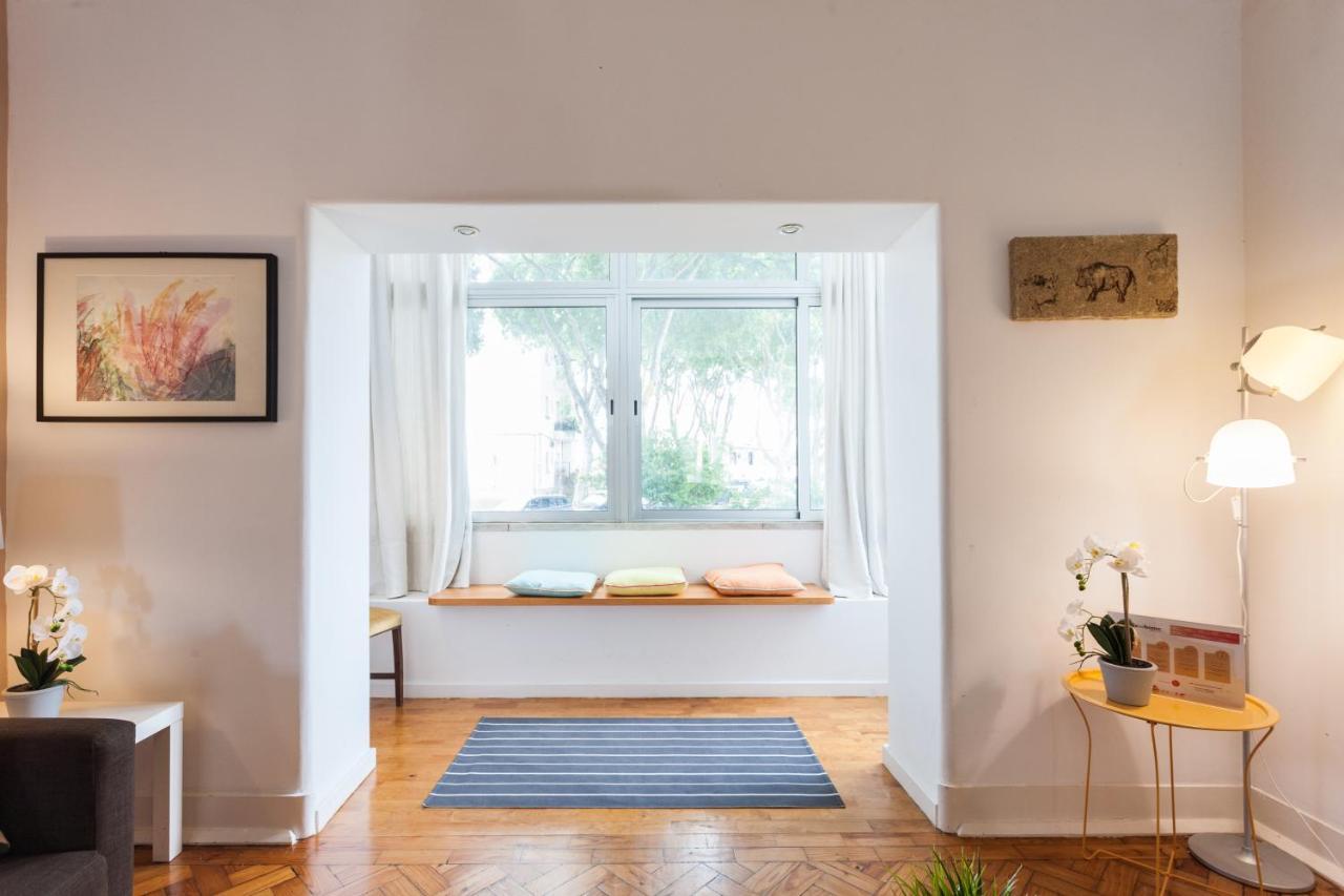Flh With Terrace Apartment