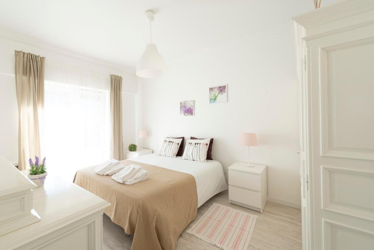The Yellow House Apartment *