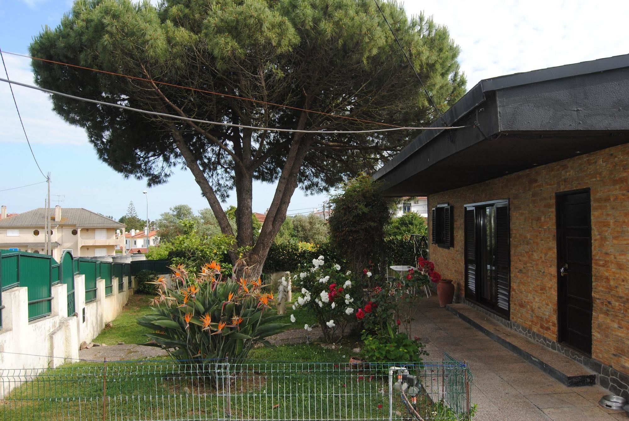 With 2 Bedrooms In Alcabideche, With Private Pool, Enclosed Gard *