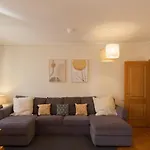 Flh Cascais Wooden Spacious Apartment