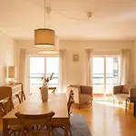 Flh Cascais Wooden Spacious Apartment