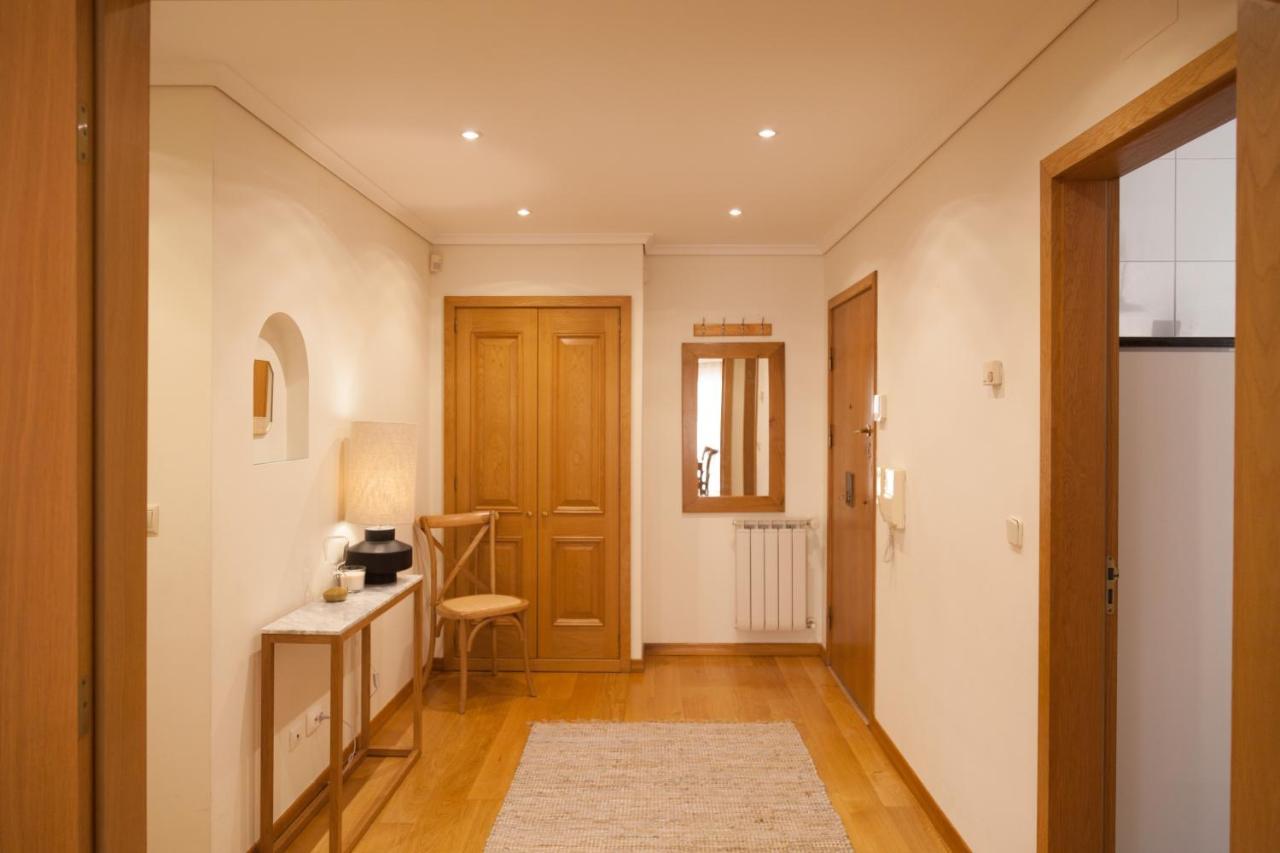 Flh Wooden Spacious *