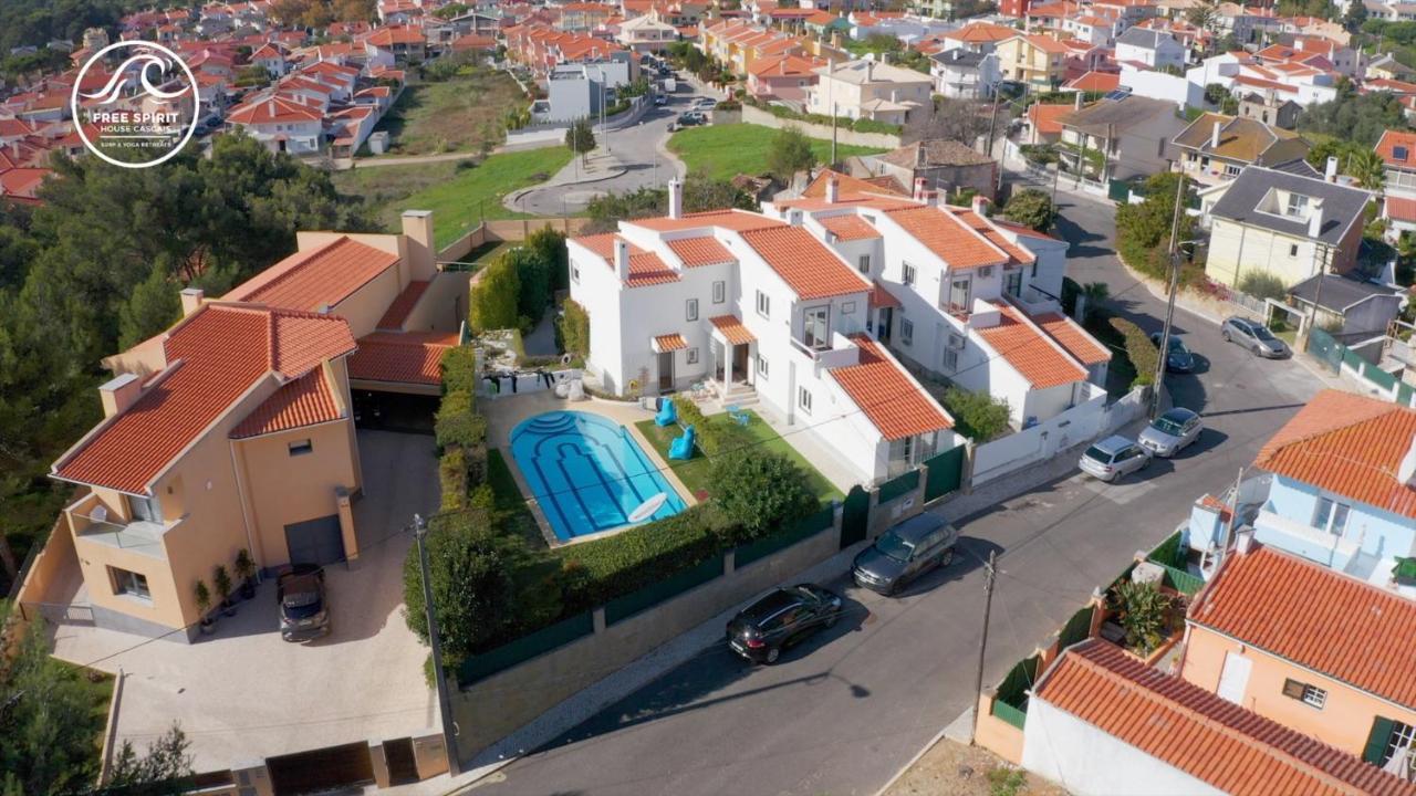 Free Spirit House - Surf & Yoga Retreats Hostel Cascais