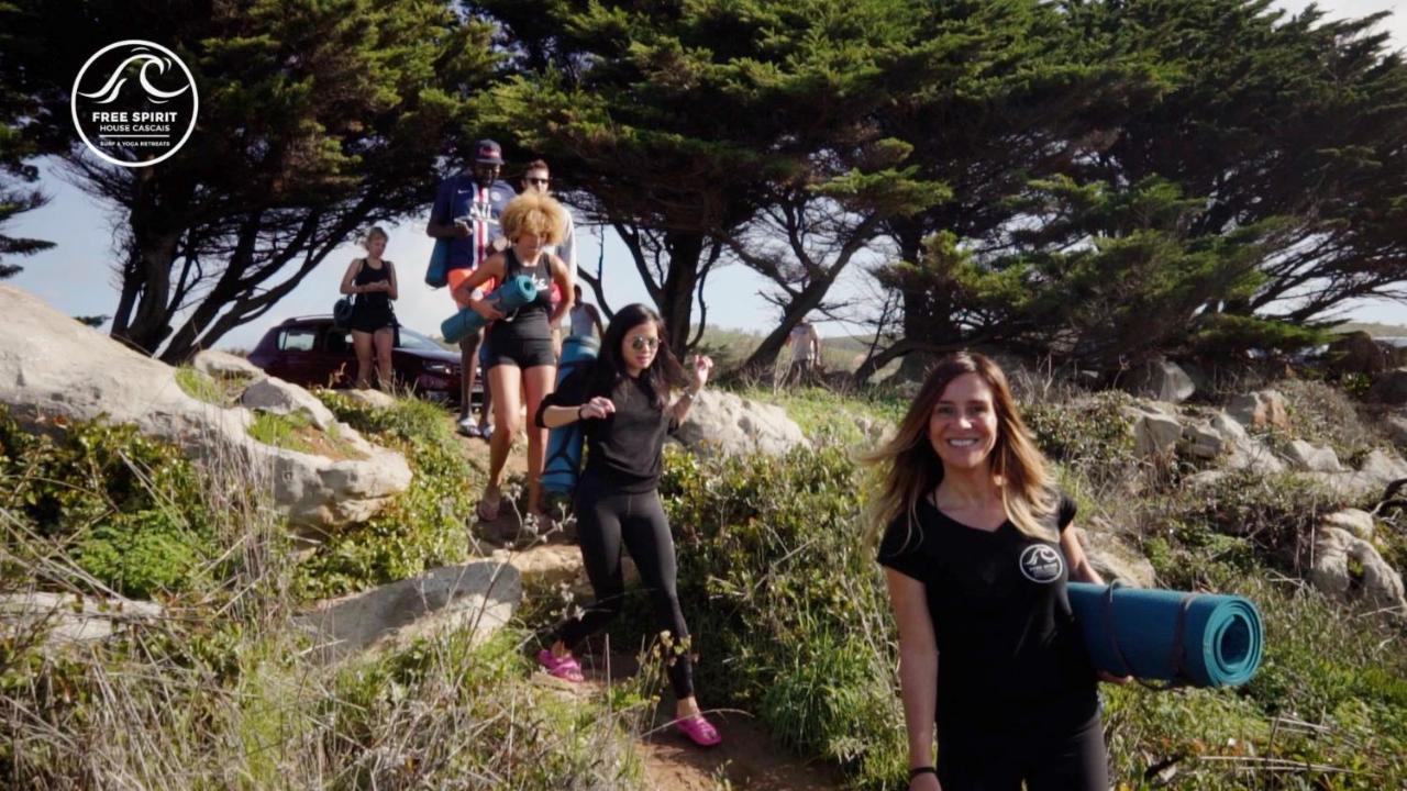 Free Spirit House - Surf & Yoga Retreats Hostel