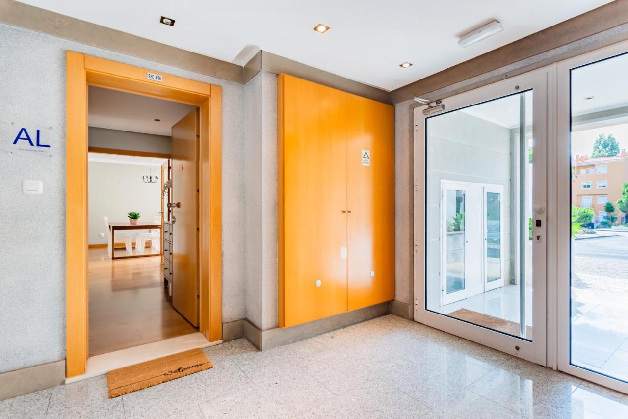 Deluxe Flat Apartment *