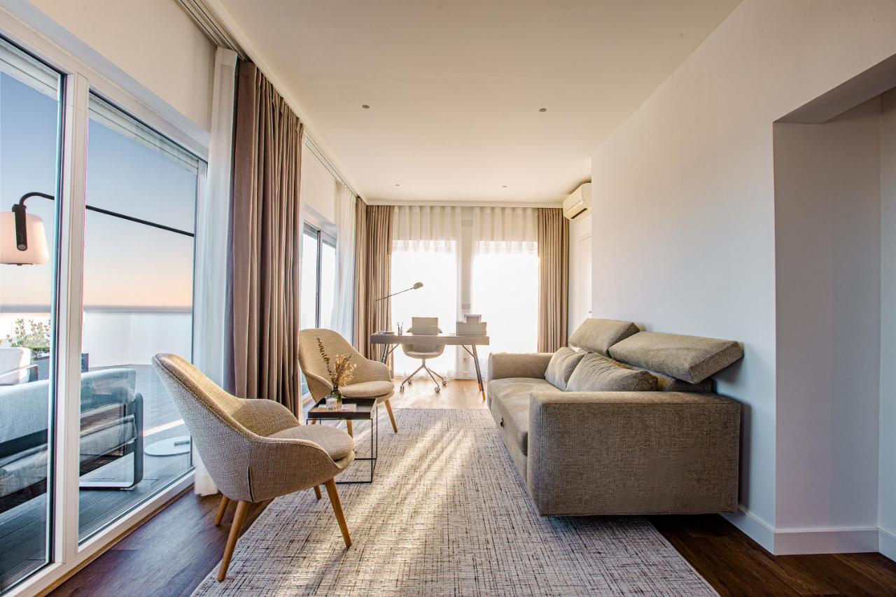 Equador Penthouse By Olala Homes Cascais