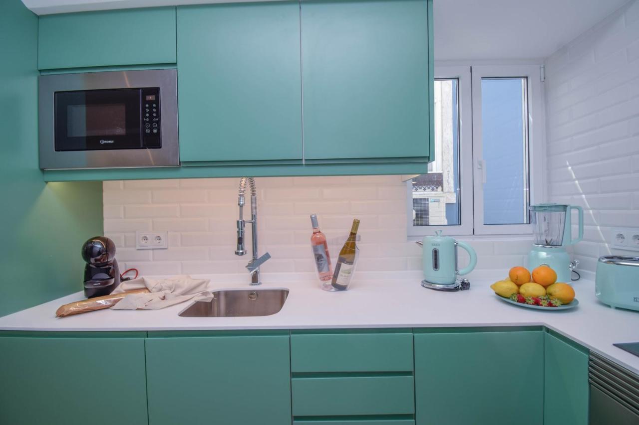 & Stylish 2 Bedroom W/ Balcony Apartamento Cascais