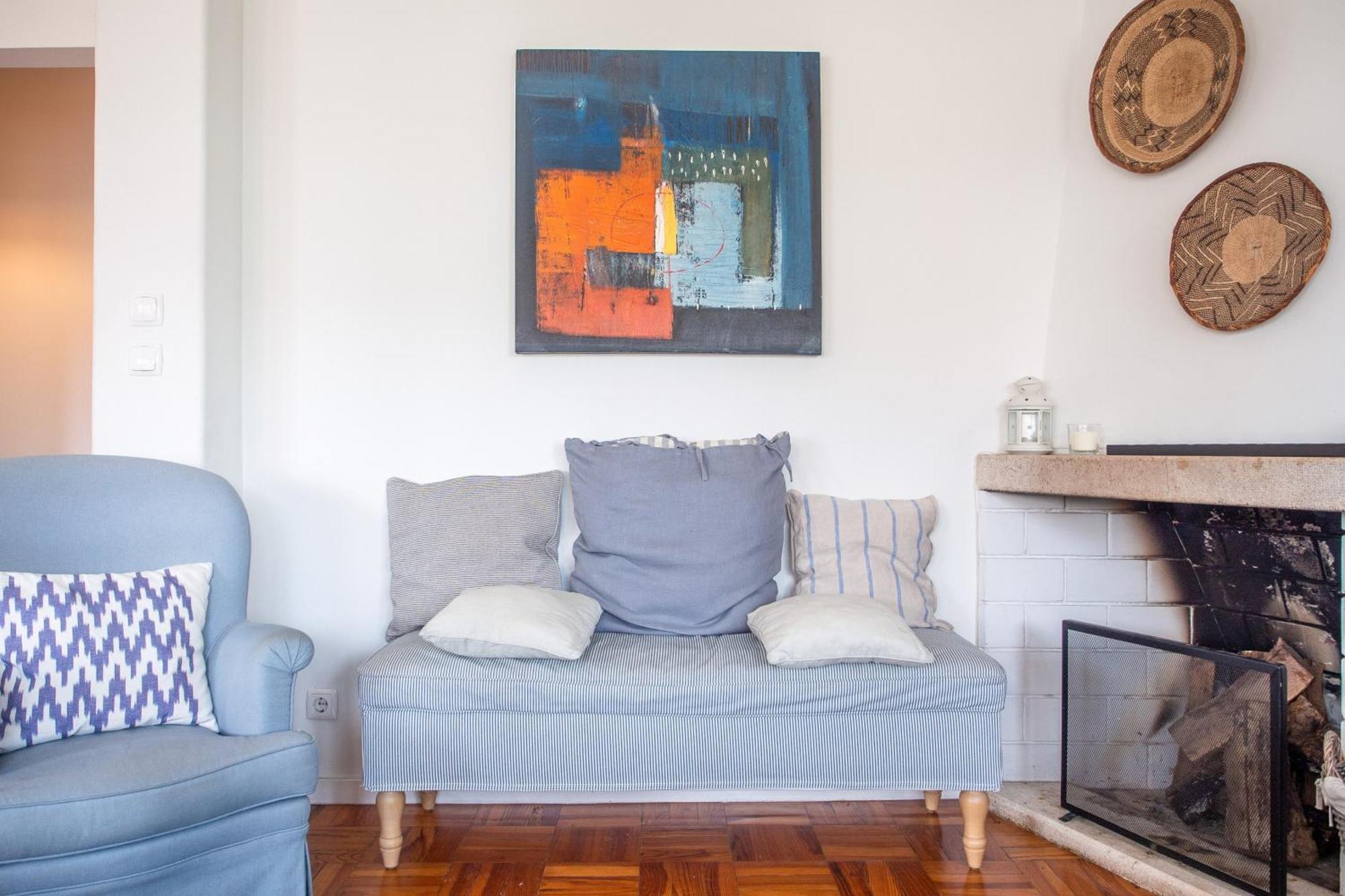 Elegant In With Fireplace 80 M² Apartment Cascais